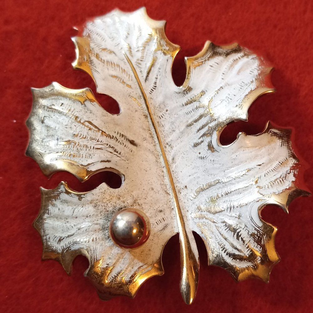 Vintage Giovanni Leaf Brooch 
